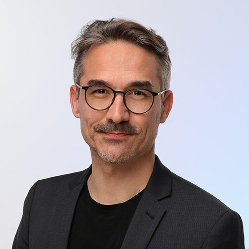 Dr. Nikolai Plösser